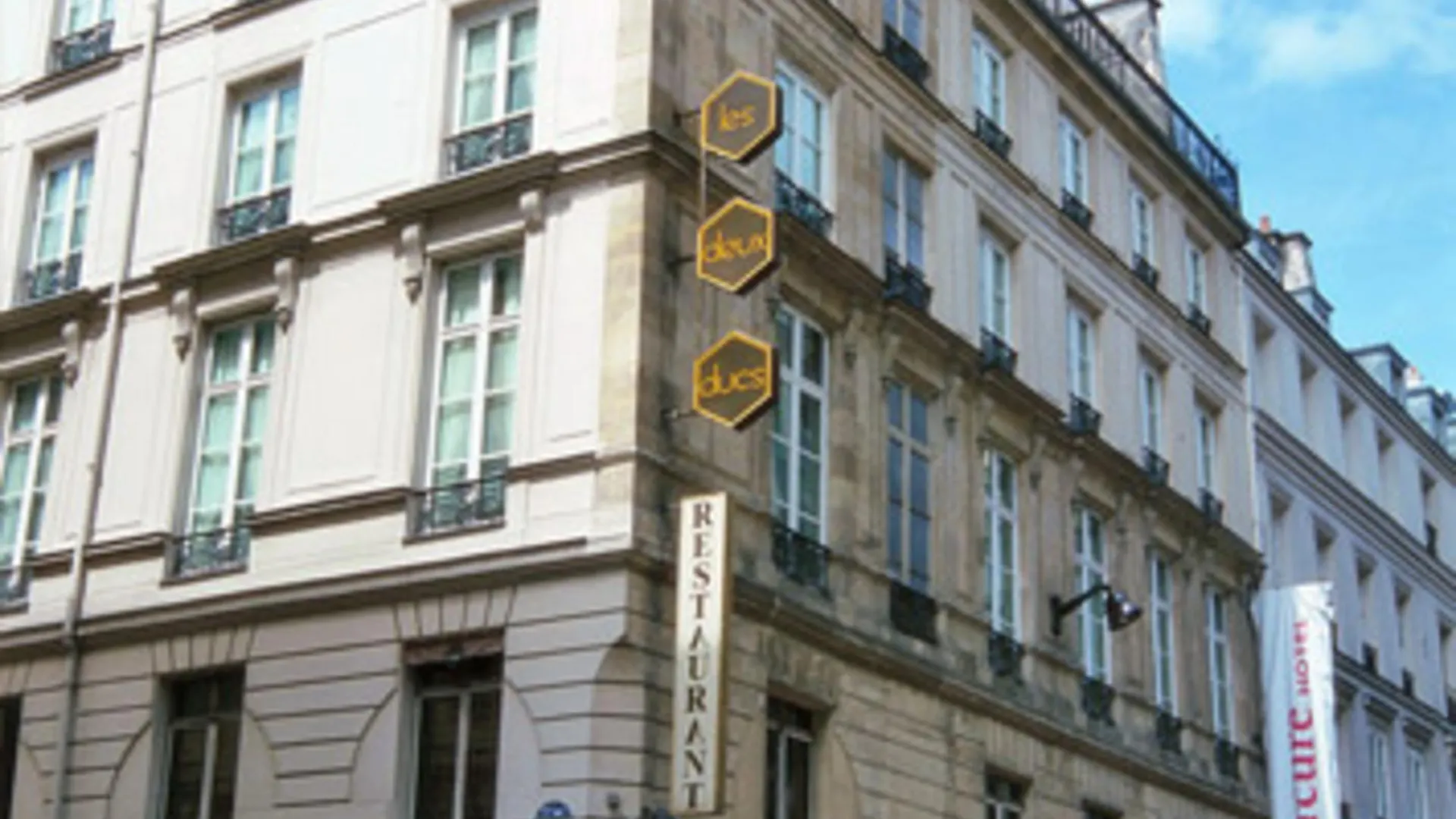 Mercure Paris Opera Louvre 4*,  Francia